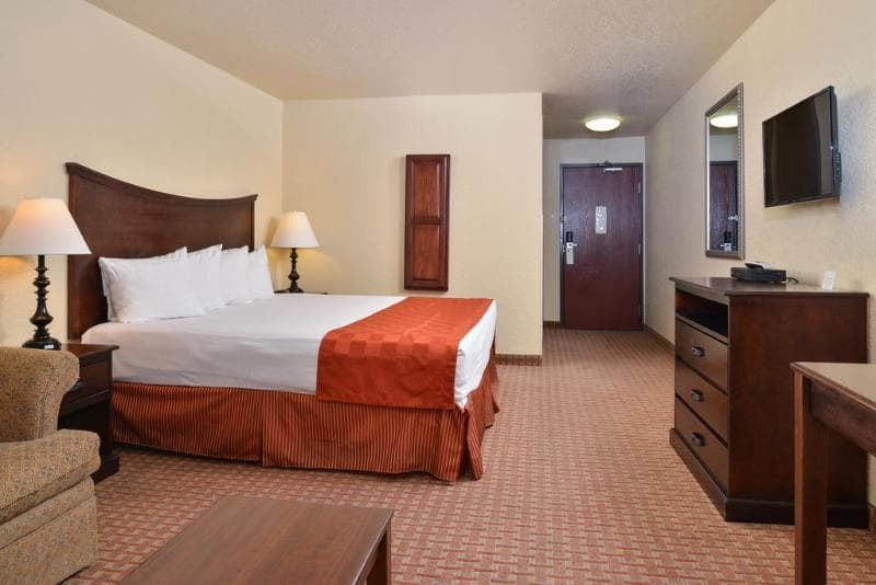 Quality Inn & Suites photo 1