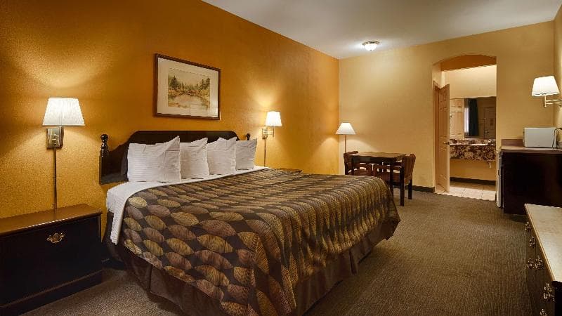 SureStay Hotel by Best Western Mission 3