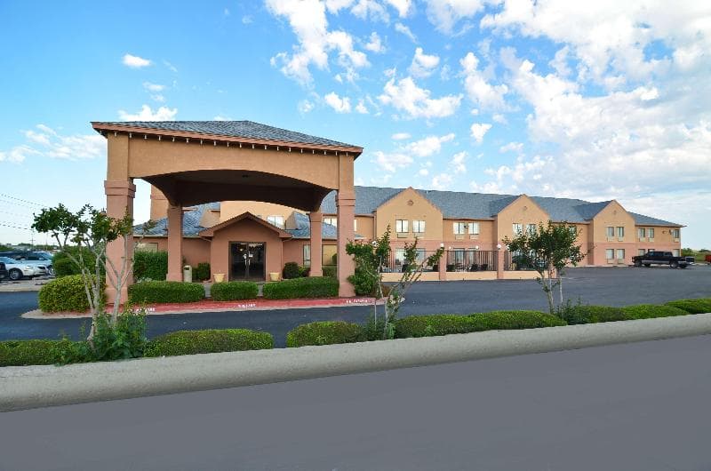 Best Western Abilene Inn & Suites 2