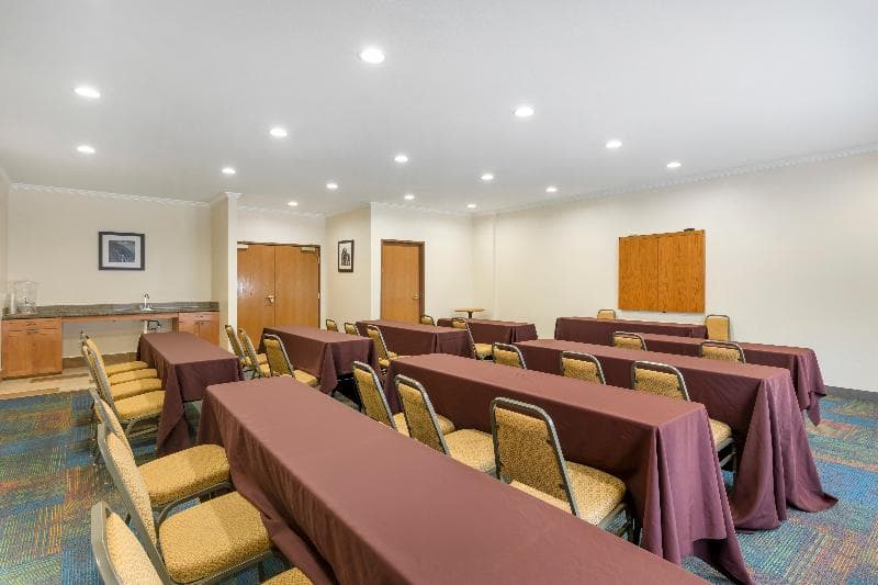 Best Western Plus Lake Worth Inn & Suites 5