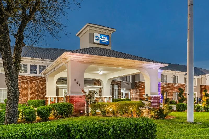 Best Western Fort Worth Inn & Suites 2