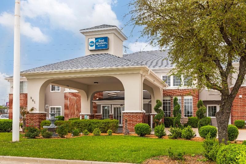 Best Western Fort Worth Inn & Suites 3