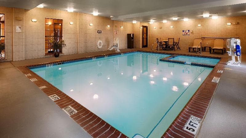 Best Western Plus Red River Inn 5