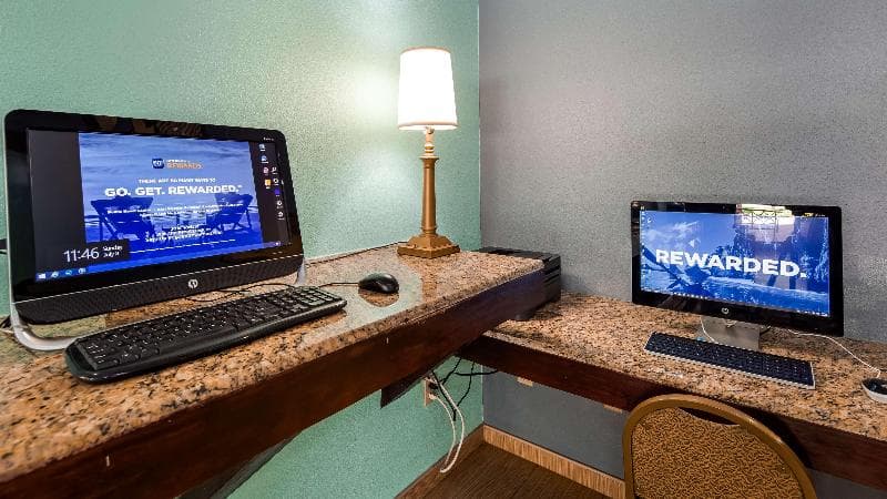 Best Western Plus The Woodlands photo 1