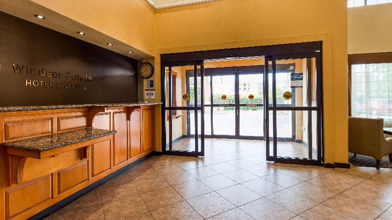 Best Western Windsor Pointe Hotel & Suites-Frost Bank Center photo 1