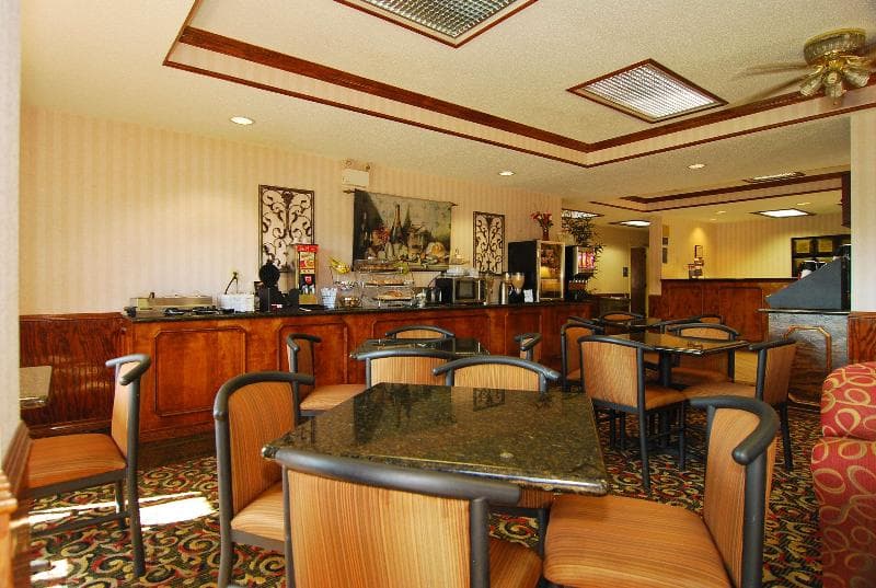 Best Western Lindale Inn 3