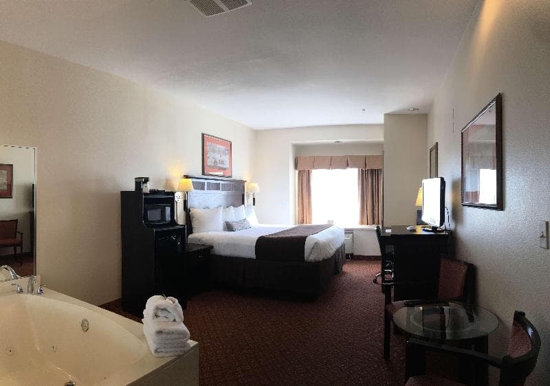 Best Western Roanoke Inn & Suites 3