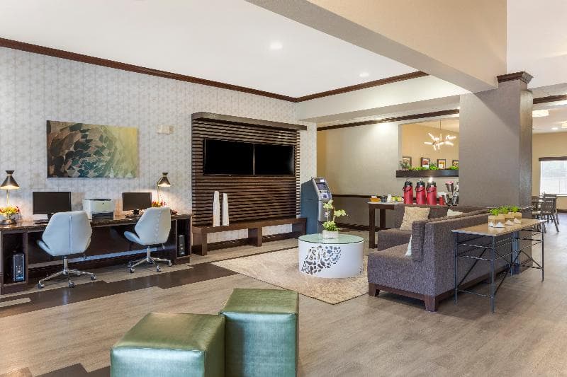 Best Western Plus Duncanville Dallas photo 1
