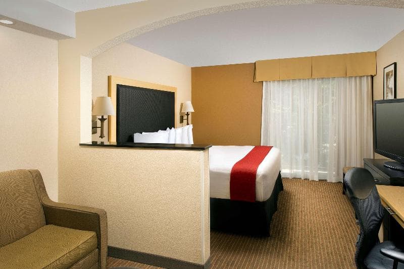 Best Western Alamo Suites 4
