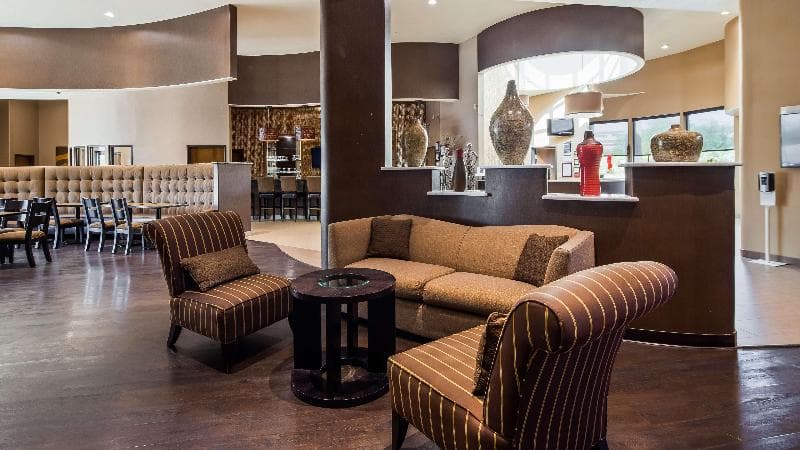 Best Western Plus Lackland Hotel & Suites 3