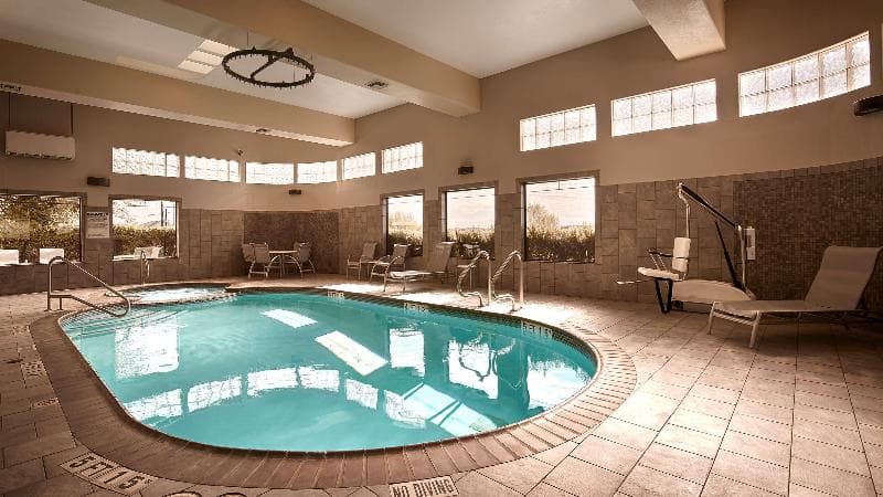 Best Western Plus Lackland Hotel & Suites 4