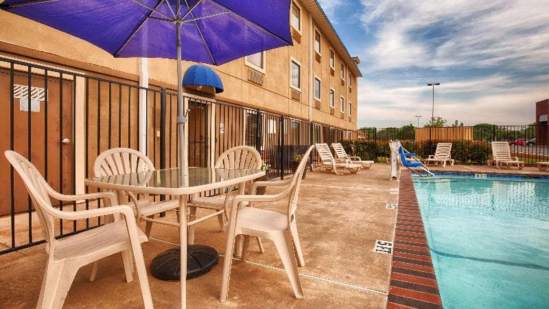 Best Western Plus University Inn & Suites 5
