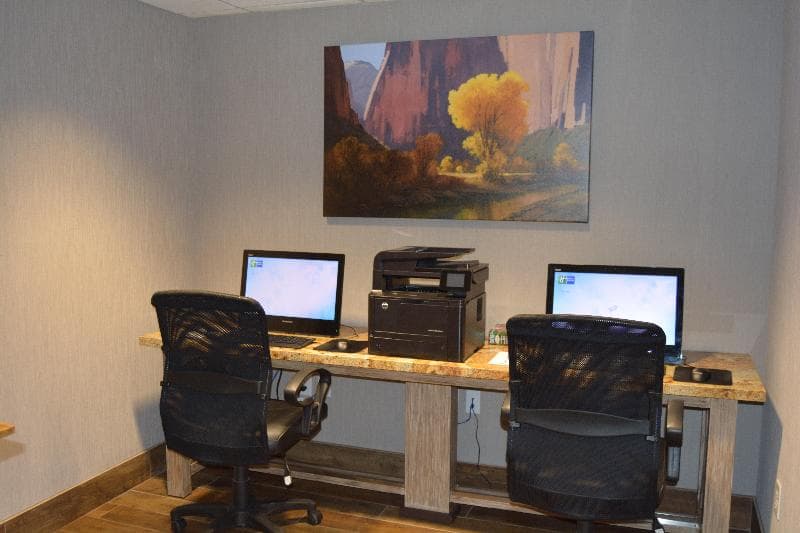Holiday Inn Express Springdale - Zion Natl Pk Area 5