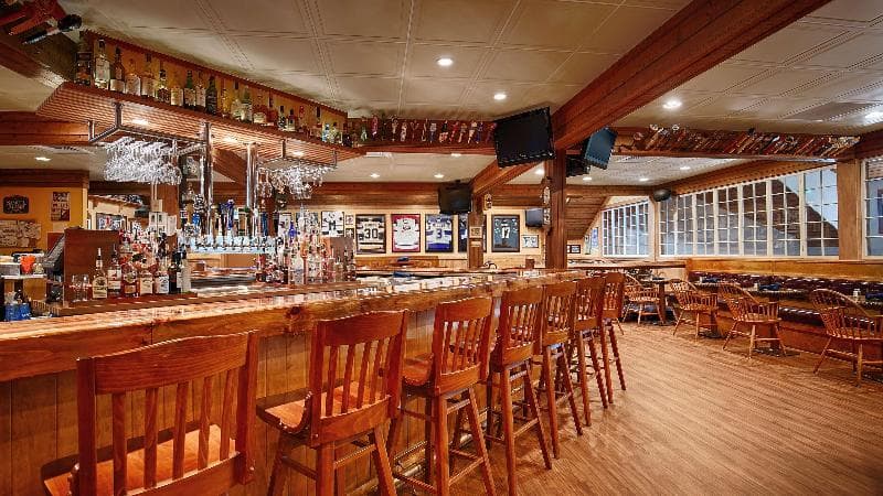 Best Western Plus Windjammer Inn & Conference Center 2