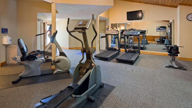 Best Western Plus Windjammer Inn & Conference Center 3