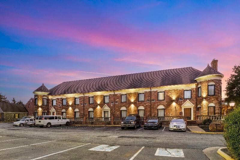 Best Western Plus Governor's Inn photo 1