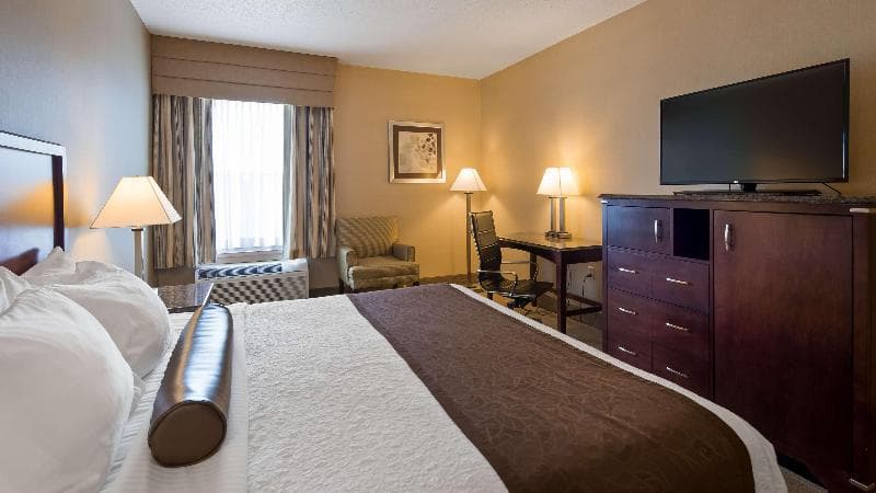 Best Western Plus Inn at Hunt Ridge 4