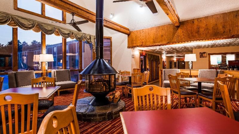 SureStay Plus Hotel by Best Western Wytheville 3