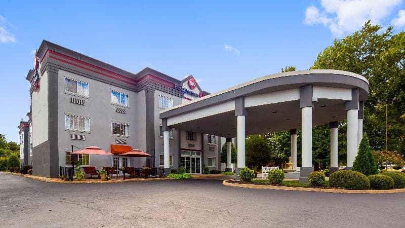 Best Western Plus Newport News Inn & Suites 4