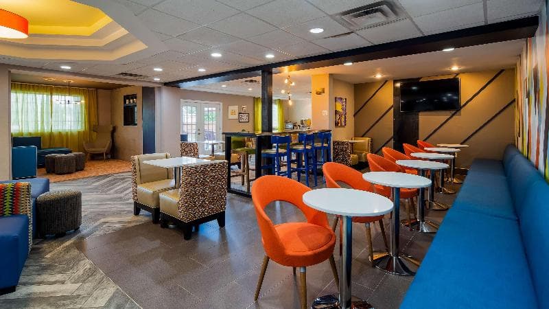 Best Western Plus Newport News Inn & Suites 5