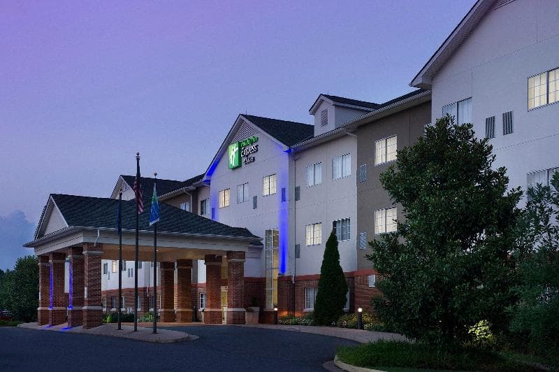 Holiday Inn Express & Suites Charlottesville - Ruckersville 4