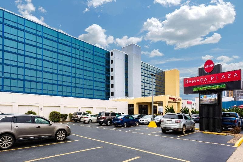 Ramada Plaza by Wyndham Virginia Beach photo 1