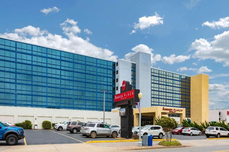 Ramada Plaza by Wyndham Virginia Beach 4