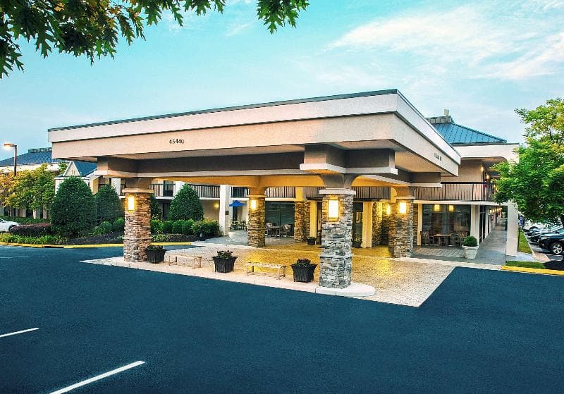 Best Western Dulles Airport Inn 4