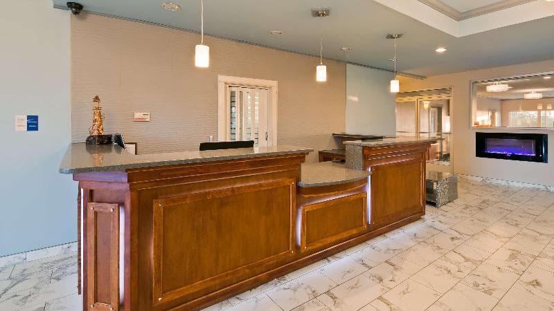 Lighthouse Suites Inn 5