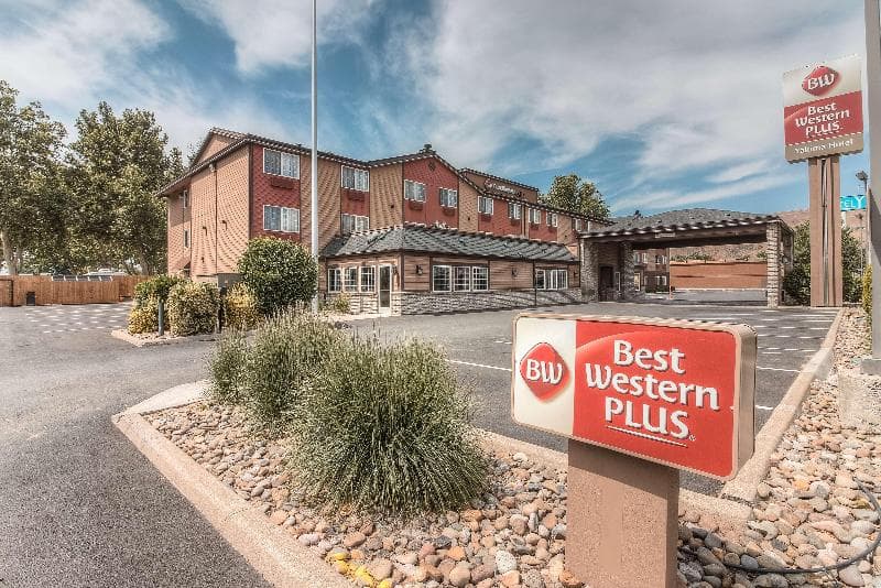 Best Western Plus Yakima Hotel 3