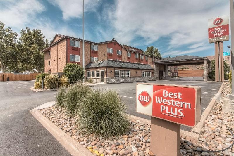 Best Western Plus Yakima Hotel photo 1