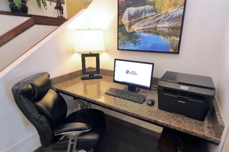 Best Western Chieftain Inn photo 1