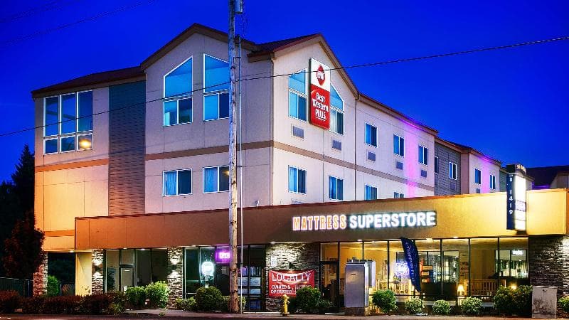 Best Western Plus Battle Ground Inn & Suites photo 1
