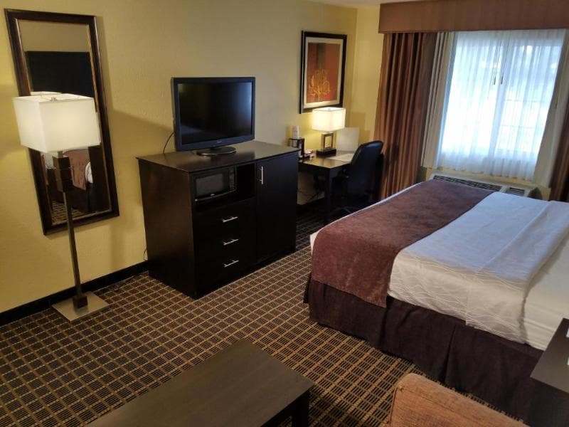 Best Western Mountaineer Inn 5