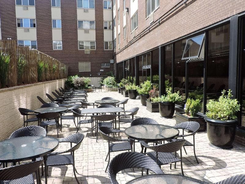 Best Western Plus Milwaukee West 4