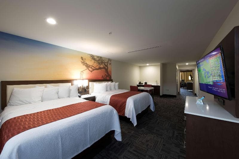 Brookfield-Milwaukee Hotel 4