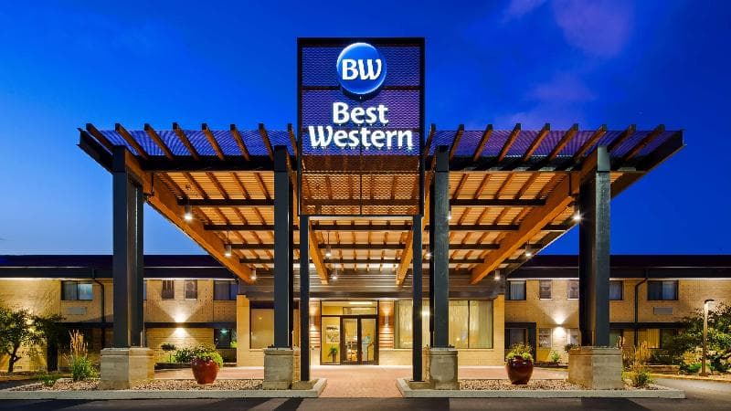 Best Western West Towne Suites 5