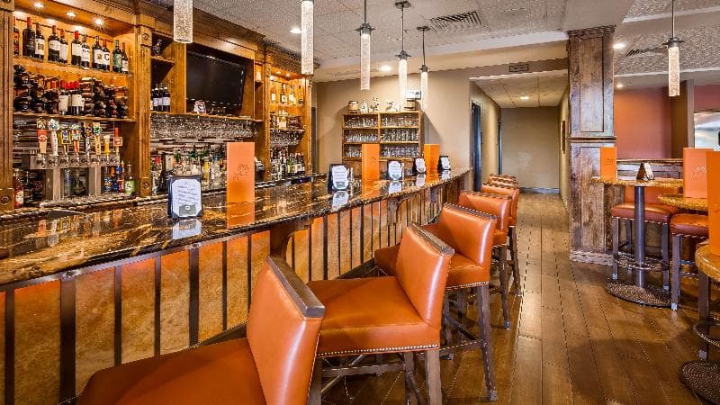 Best Western Premier Ivy Inn & Suites 2
