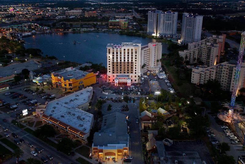 Ramada Plaza by Wyndham Orlando Resort & Suites Intl Drive 1