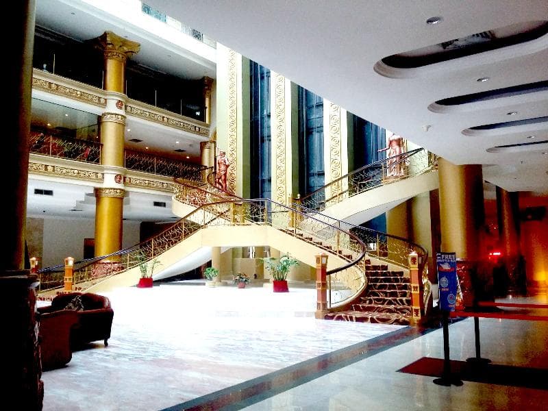 Pacific Palace 4