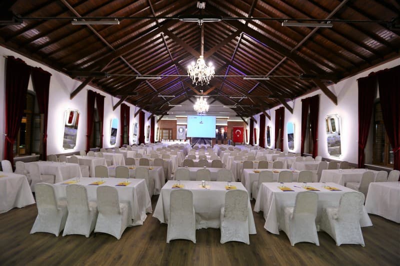 Montania Special Class Hotel main