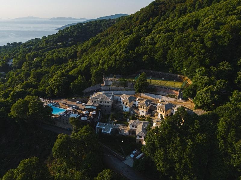 12 Months Luxury Resort 3