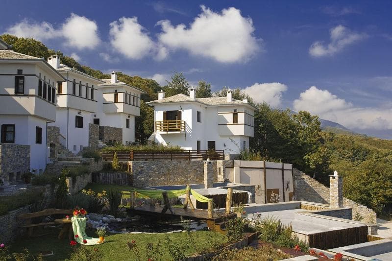 12 Months Luxury Resort 5