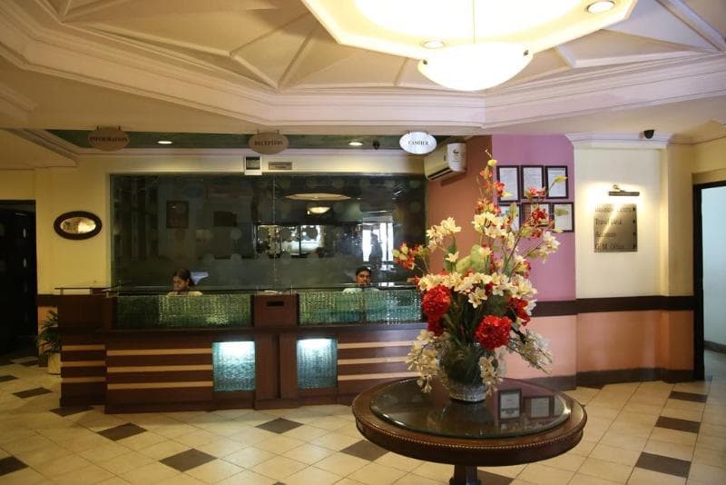 Hotel Tourist Deluxe 4