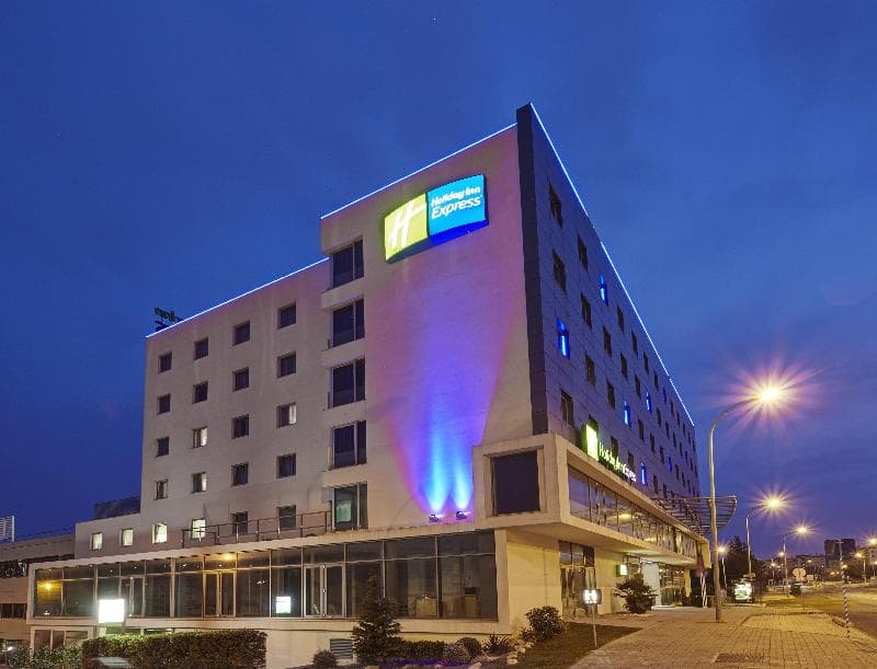 Holiday Inn Express Lisbon Alfragide 5