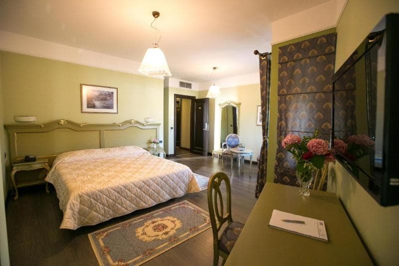 Hotel Victoria main