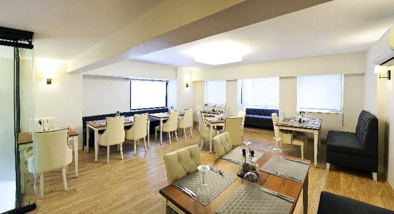 Taximtown Hotel 4
