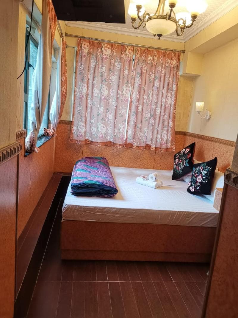 Pay Less Guest House (Adults only) photo 1