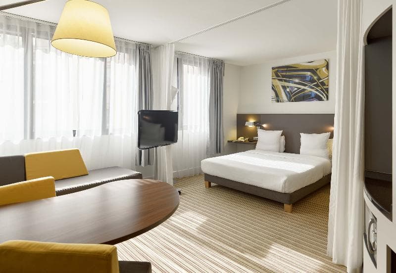 B&B HOTEL Rueil-Malmaison Gare 4