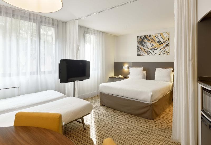 B&B HOTEL Rueil-Malmaison Gare 5